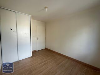  Appartement à louer 3 pièces 65 m²