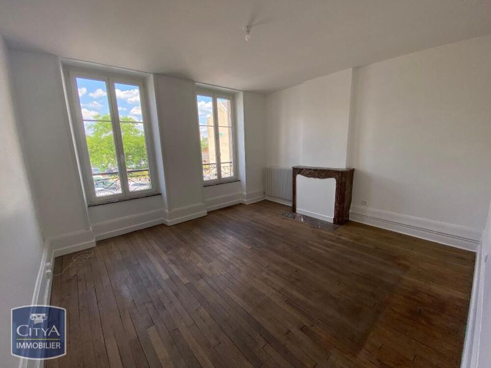 EXCLUSIVITÉ - GRAND T1 CENTRE VILLE À louer : à CHARLEVI....