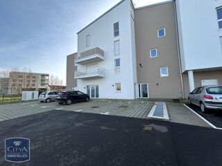  Parking / Garage � louer 