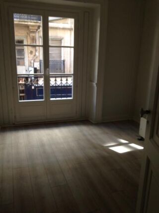  Appartement à louer 2 pièces 60 m²