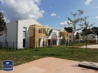  Appartement à louer 3 pièces 57 m²