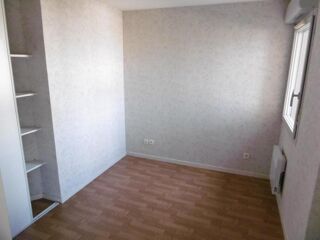  Appartement à louer 2 pièces 45 m²