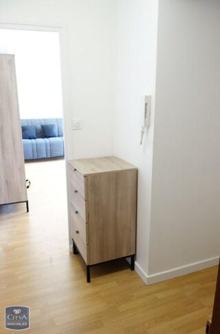  Appartement à louer 1 pièce 28 m²