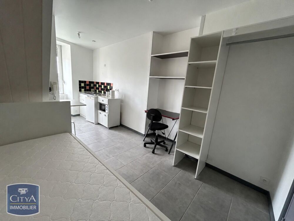 location Appartement - 1 pièce(s) - 15 m² Laval (53000)
