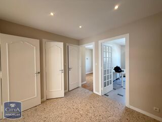  Appartement à louer 3 pièces 66 m²