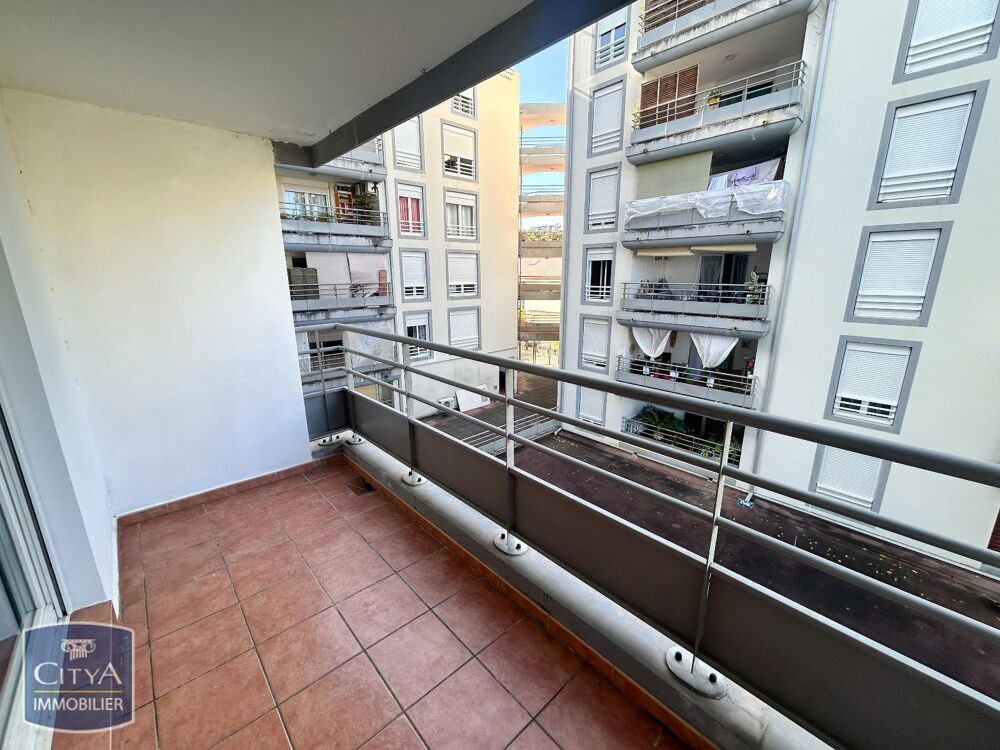 location Appartement - 1 pièce(s) - 25 m² Le Tampon (97430)