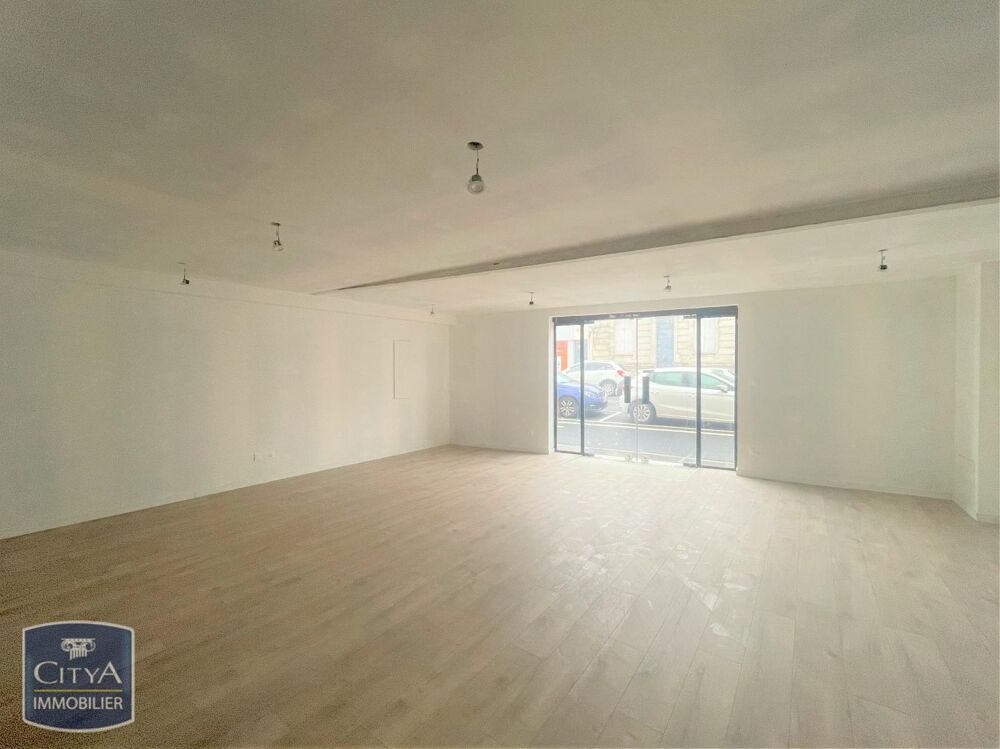   Location / Local Commercial - 210 m² 