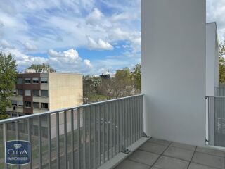  Appartement à louer 3 pièces 74 m²