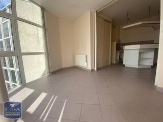  Appartement à louer 3 pièces 65 m²