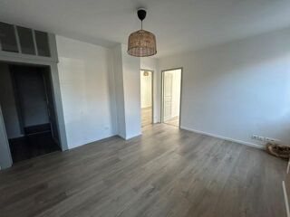  Appartement à louer 2 pièces 50 m²