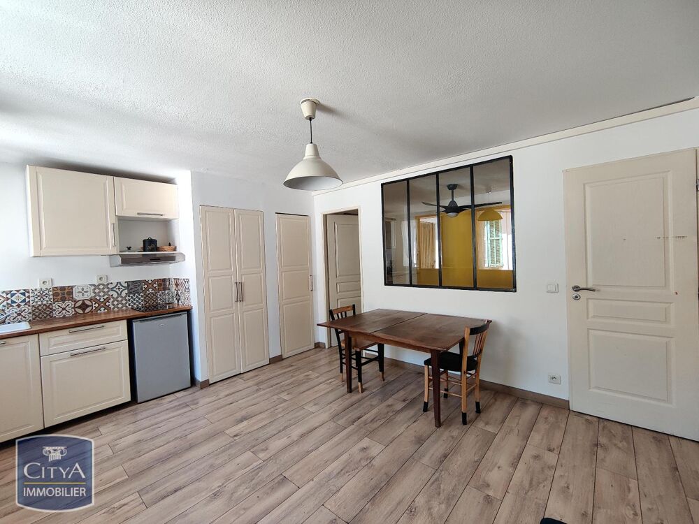 location Appartement - 1 pièce(s) Nimes (30900)