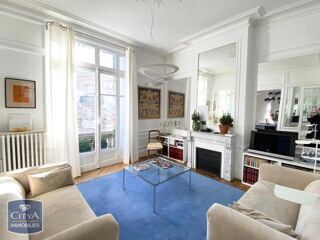  Appartement à louer 5 pièces 126 m²
