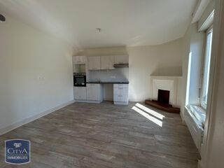  Appartement à louer 3 pièces 80 m²