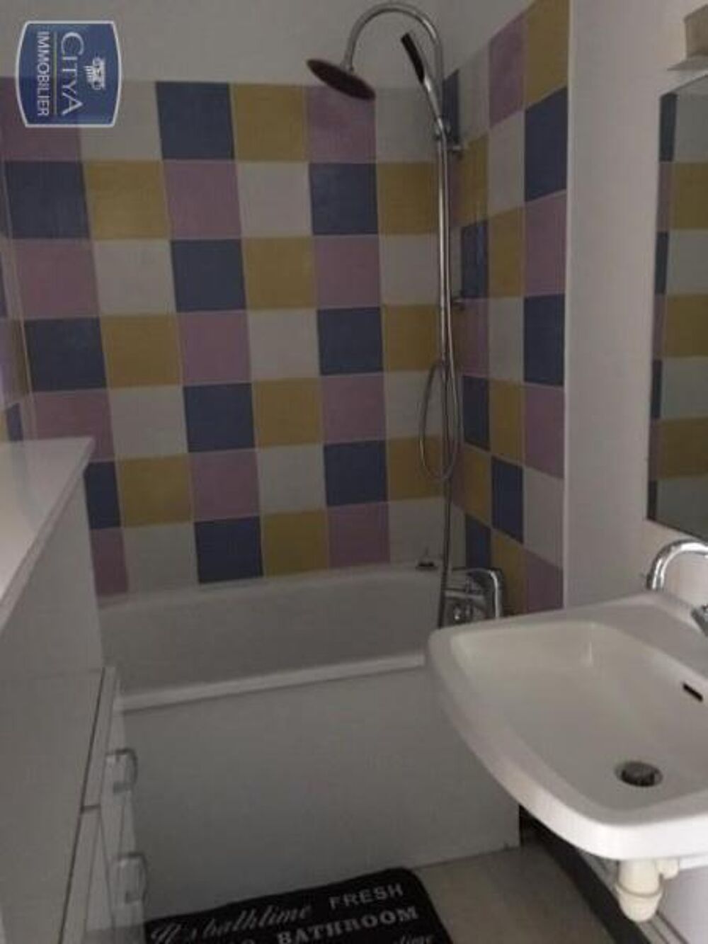location Appartement - 1 pièce(s) - 23 m² Bourg-en-Bresse (01000)