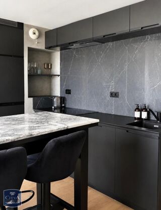  Appartement à louer 2 pièces 37 m²