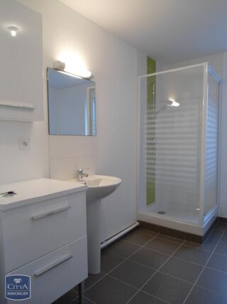 Appartement à louer 1 pièce 33 m²