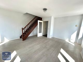  Appartement à louer 3 pièces 60 m²