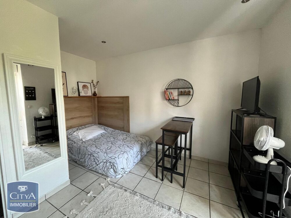 ROANNE- HYPERCENTRE - STUDIO MEUBLE. Appartement studio ....