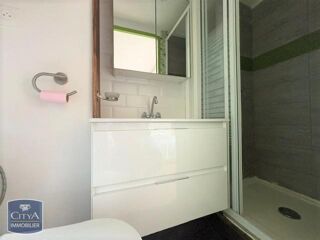  Appartement à louer 2 pièces 27 m²