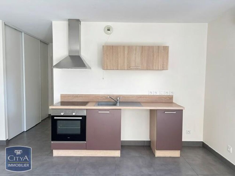 Découvrez ce charmant appartement T2, situé au 1er étage....