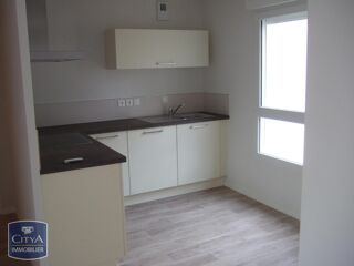 location Appartement - 3 pièce(s) - 75 m² Auray (56400)