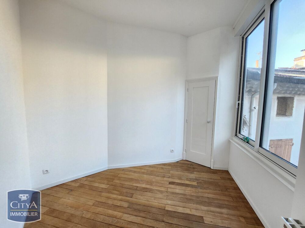 EXCLUSIVITÉ - GRAND APPARTEMENT 3 PIÈCES ENTIEREMENT REN....