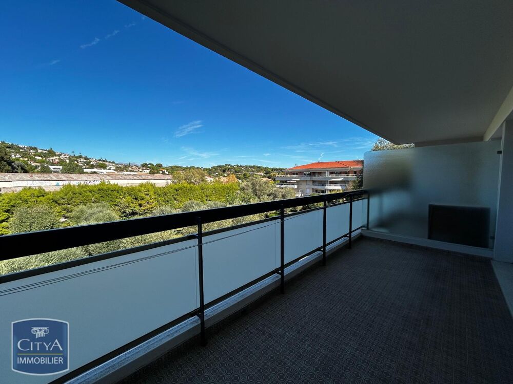 location Appartement - 1 pièce(s) - 29 m² Vallauris (06220)