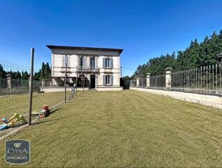  Appartement à louer 3 pièces 102 m²
