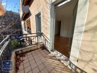  Appartement à louer 2 pièces 55 m²