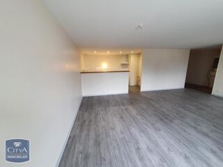  Appartement à louer 4 pièces 85 m²