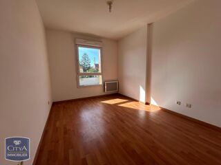  Appartement à louer 2 pièces 56 m²