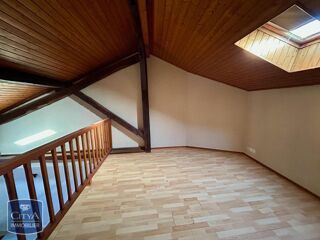  Appartement à louer 2 pièces 37 m²