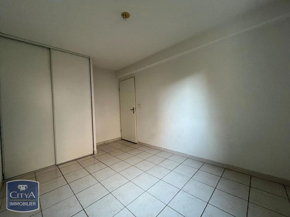 A LOUER NIMES - APPT T2 - PARKING - TERRASSE - RESIDENCE....