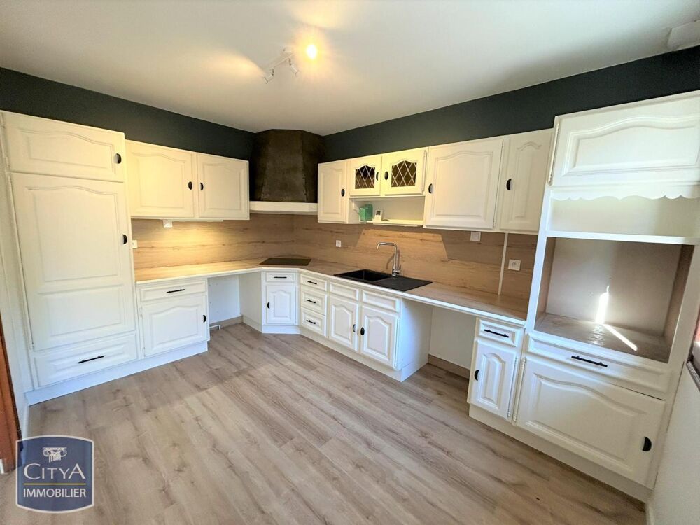 location Maison - 4 pièce(s) - 80 m² Bruyères-et-Montbérault (02860)