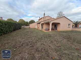  Villa à louer 6 pièces 134 m²