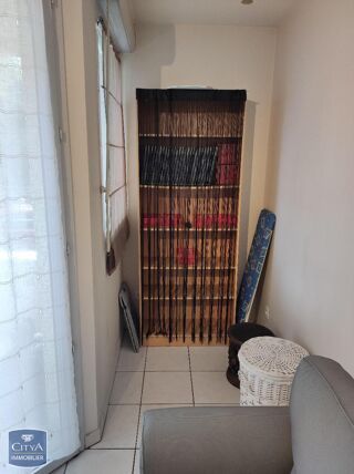  Appartement à louer 2 pièces 33 m²