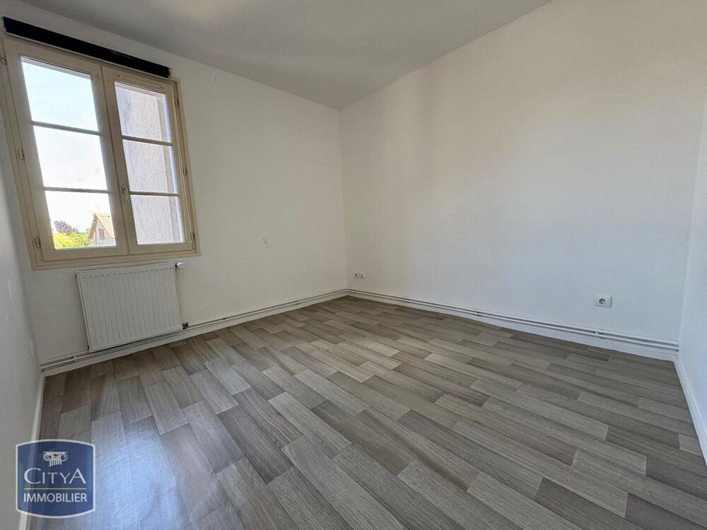 location Appartement - 3 pièce(s) - 68 m² Saint-Léonard-de-Noblat (87400)