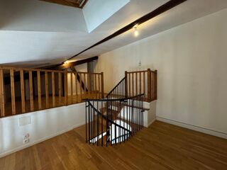  Appartement à louer 2 pièces 56 m²