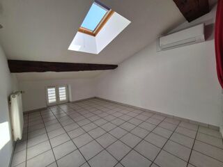  Appartement à louer 3 pièces 86 m²