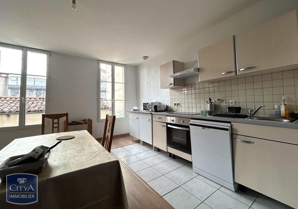 location Appartement - 3 pièce(s) - 41 m² Saintes (17100)