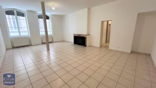  Appartement à louer 4 pièces 115 m²