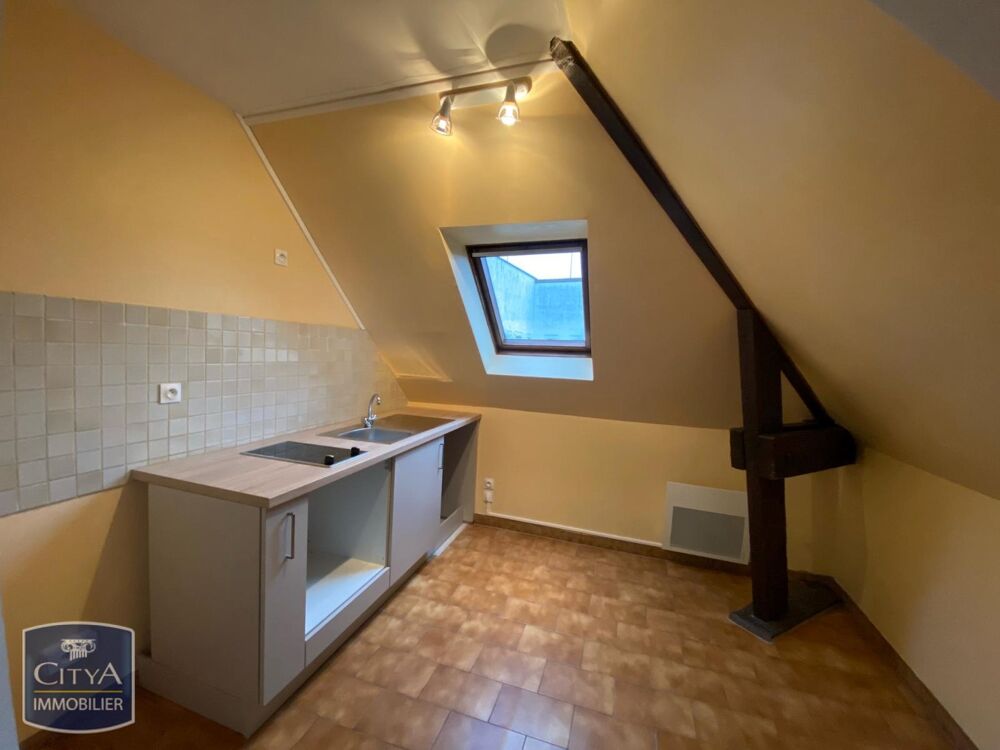 À LOUER : Appartement T1 situé à Beauvais, dans un quart....