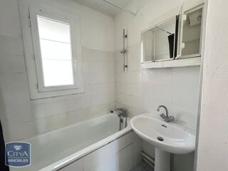  Appartement à louer 4 pièces 63 m²