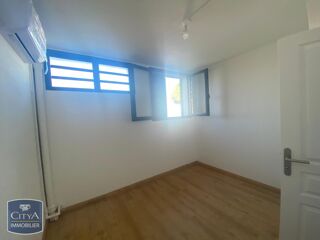  Appartement à louer 4 pièces 105 m²