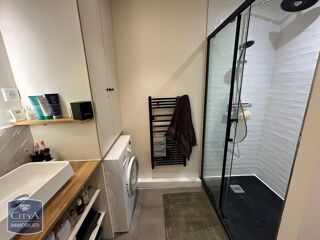  Appartement à louer 3 pièces 74 m²