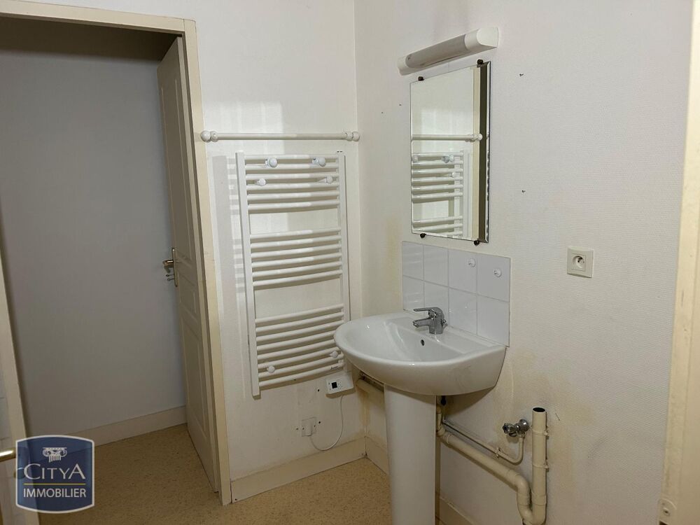 location Appartement - 2 pièce(s) - 44 m² Thiviers (24800)