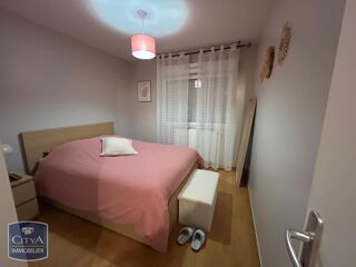  Appartement à louer 4 pièces 98 m²
