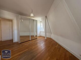  Appartement à louer 5 pièces 119 m²