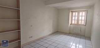  Appartement à louer 3 pièces 80 m²