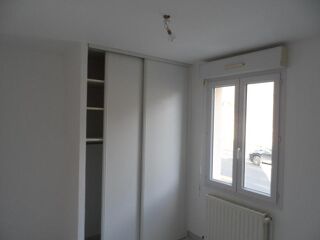  Appartement à louer 3 pièces 52 m²